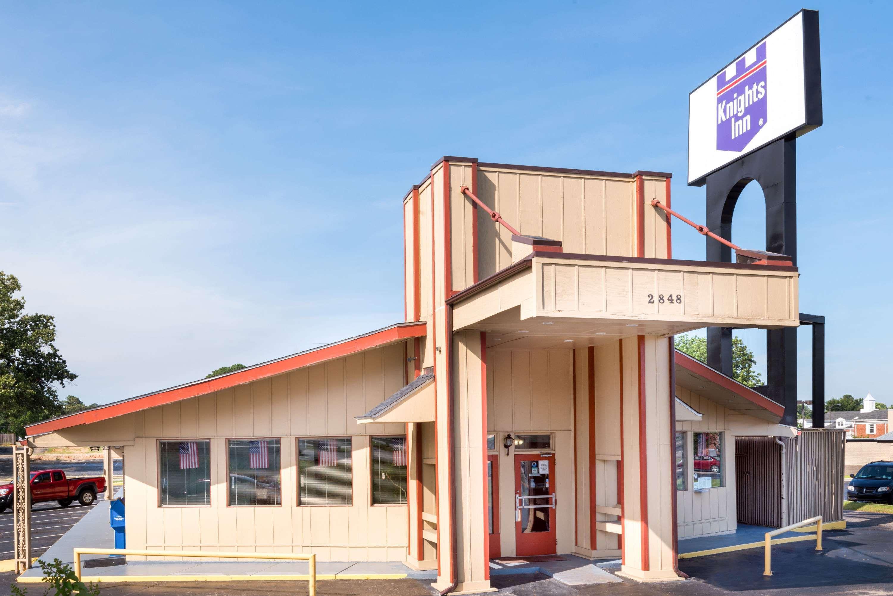 Knights Inn Fayetteville - Fort Bragg Exterior photo