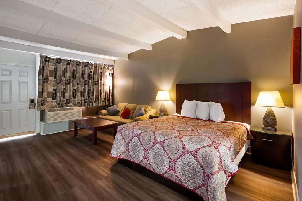 Knights Inn Fayetteville - Fort Bragg Room photo