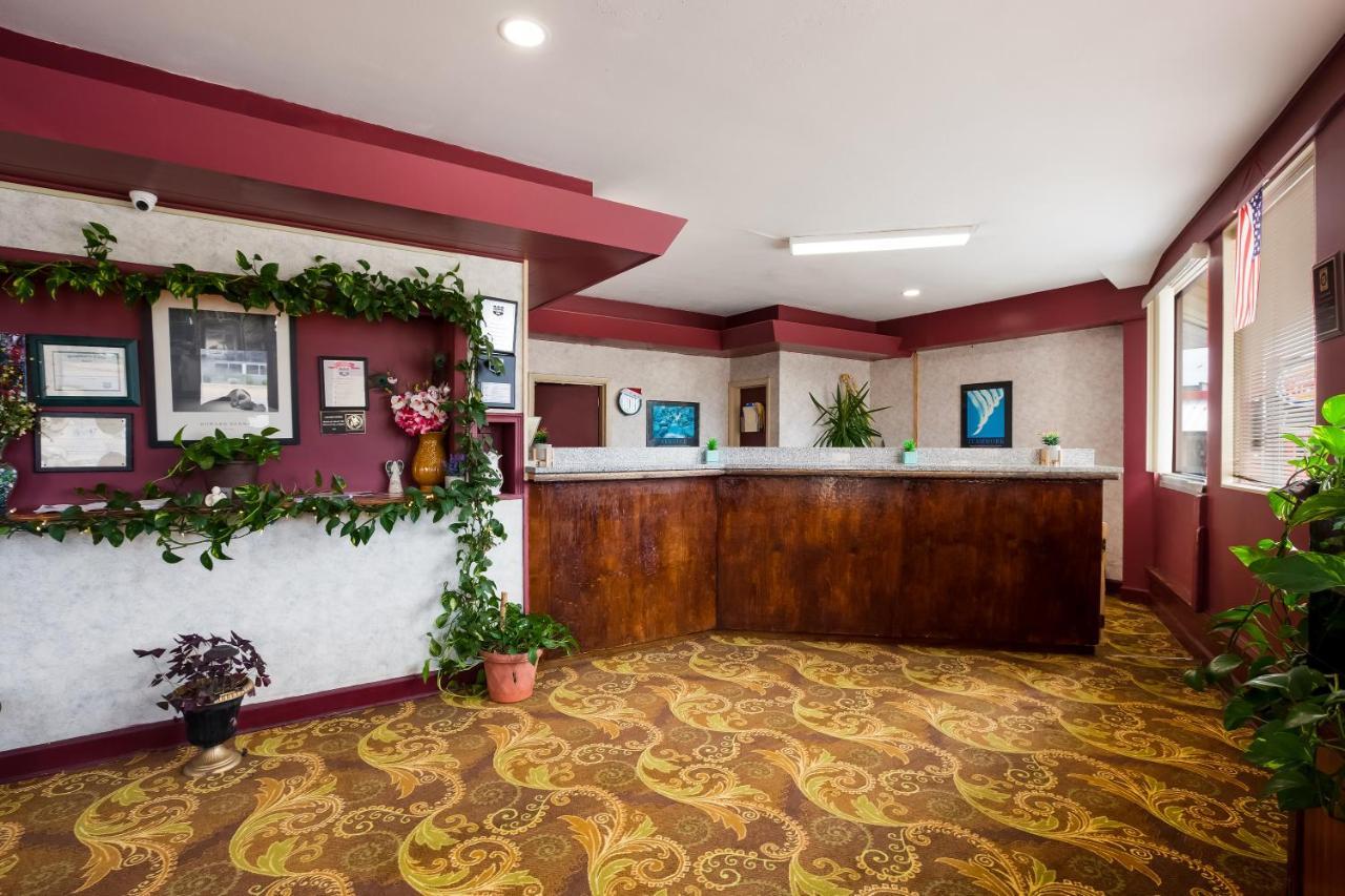 Knights Inn Fayetteville - Fort Bragg Exterior photo
