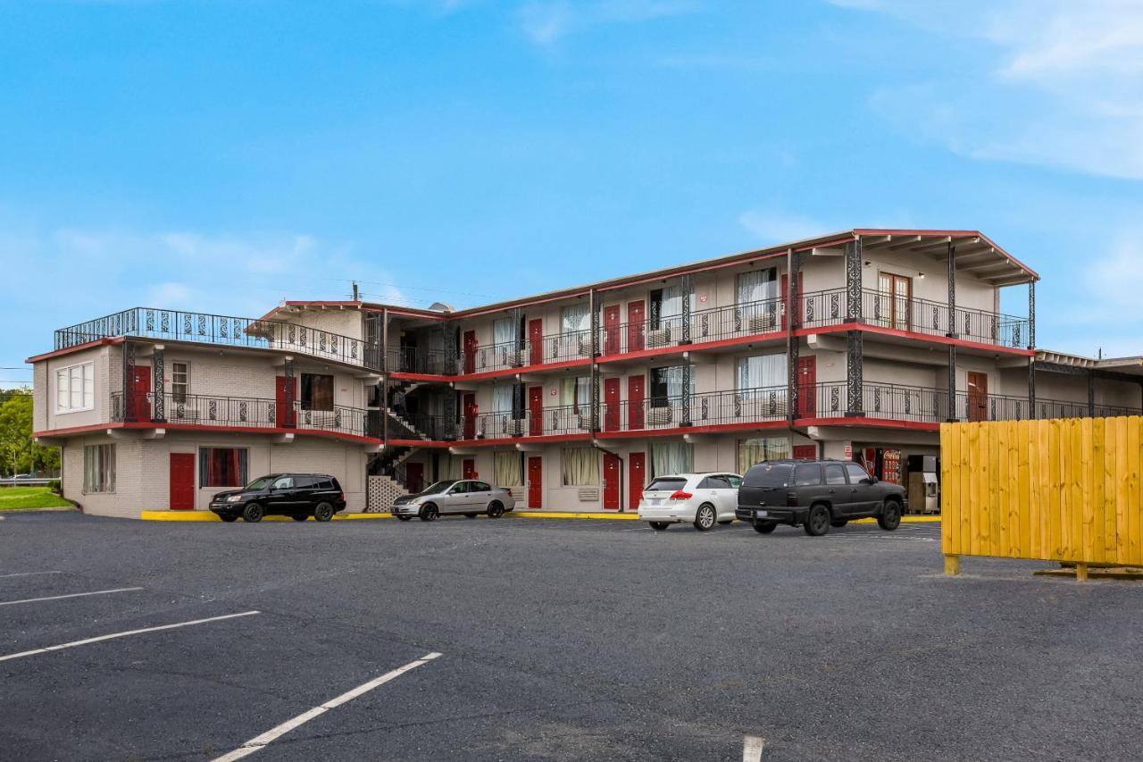 Knights Inn Fayetteville - Fort Bragg Exterior photo