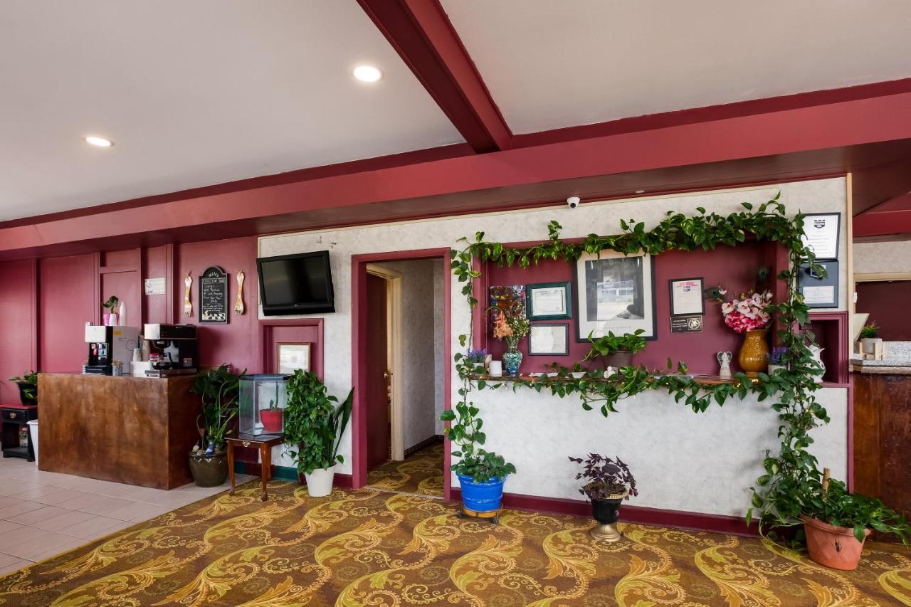 Knights Inn Fayetteville - Fort Bragg Exterior photo